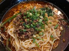 -万记麻辣烫国展总店