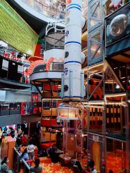 -嗨翻Hi-Fun竞技主题乐园·蹦床团建生日聚会(五棵松华熙店)