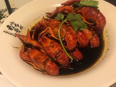 -龙巢盱眙龙虾·牛蛙·烧烤宵夜(八卦岭店)