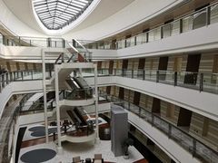 -上海滴水湖皇冠假日酒店