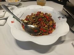 -三湘四水正宗湘菜(君峰路店)