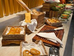 -万荟轩海鲜·粤式点心自助餐厅(蓝海风万怡酒店)