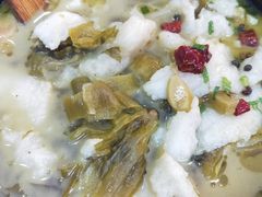 -周鱼小馆石锅酸菜鱼(活力汇店)