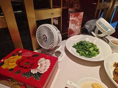 -千百味红餐厅·江西菜(绿地双子塔店)