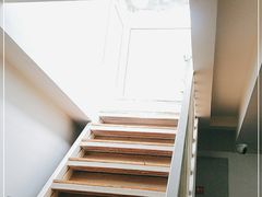 -宝瑞门钉肉饼店