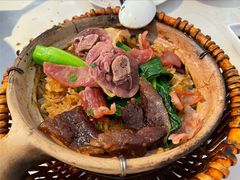 招牌腊味煲仔饭-肥仔文澳门猪骨煲(南京西路店)