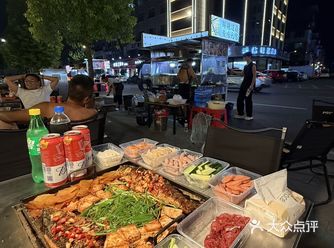 东阳前三好吃的。。烤鱼野摊！！