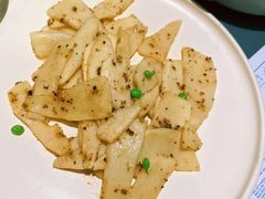 松露酱炒笋尖-小大董·烤鸭(观景餐厅·南京西路店)