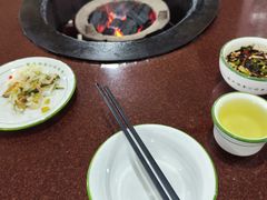 -朝伟清真铜瓢牛肉馆(三十年老·店)