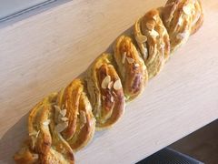 大吉岭红茶杏仁奶酥-风车面包
