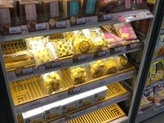 -全家便利店(上海南站站店)