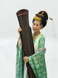 -盘子女人坊生日照·摄影馆(华强店)