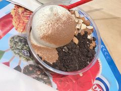 巧克力巴旦木拌拌碗-DQ·蛋糕·冰淇淋(领秀城店)