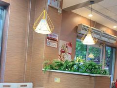 大堂-迈德思客•汉堡•烤鸡(围墙巷店)