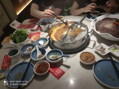-左庭右院鲜牛肉火锅(浦江欢乐颂店)