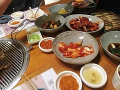 -草家酱蟹炭火烤肉店(珲春南路一店)