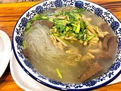-叶新小吃店(来凤小区总店)