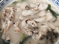 黄鱼蛏子蛤蜊面-明呈黄鱼面馆(斜土路店)