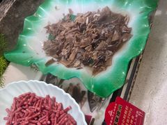 -四囍码头海鲜烧烤自助火锅(外滩南京东路悦荟广场店)