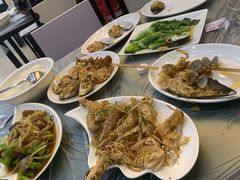 -覃记海鲜美食餐厅