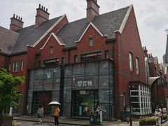 -钟书阁(松江泰晤士小镇店)