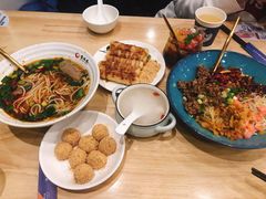 -贵凤凰贵州米粉(五道口店)