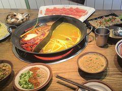 -巴卤社老火锅(财富店)