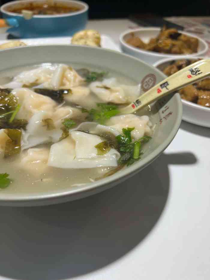 阿三生煎(万达广场店)-"来万达广场这边,本来想吃日本料理,可是还.