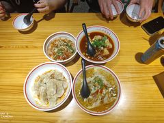 -八二小区抄手(龙湖上城天街店)