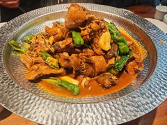 -德彪酒馆围炉串串