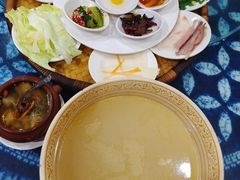 -桥香园云南过桥米线(金马碧鸡店)