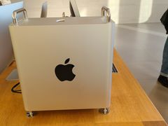 -Apple零售店(华贸购物中心店)