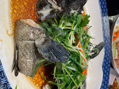 -荣誉海鲜酒楼(海湾店)