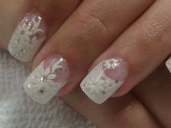 wedding%20nails%20%282%29-艾妃罗高科美肤美甲美睫健康管理