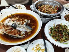 -湖南人家湘菜馆(镇江路店)