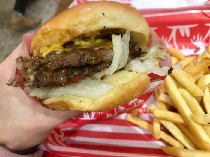 街卷(和平广场店)-"哇9615 终于吃到心念念的汉堡92 .