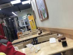 大堂-筋饼豆腐脑一绝