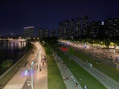 -南京眼步行桥