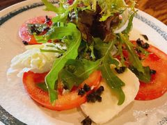 水牛奶酪配番茄-PIZZA BIANCA(民园店)