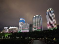 -万绿园