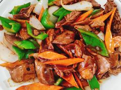 -一口猪海鲜浑锅·东北家常菜