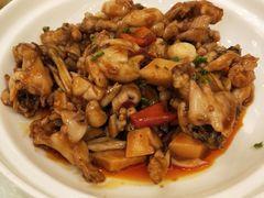 酱爆牛蛙-亢龙太子酒轩(东湖店)