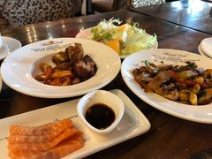 -四海一家自助餐(益田假日广场店)