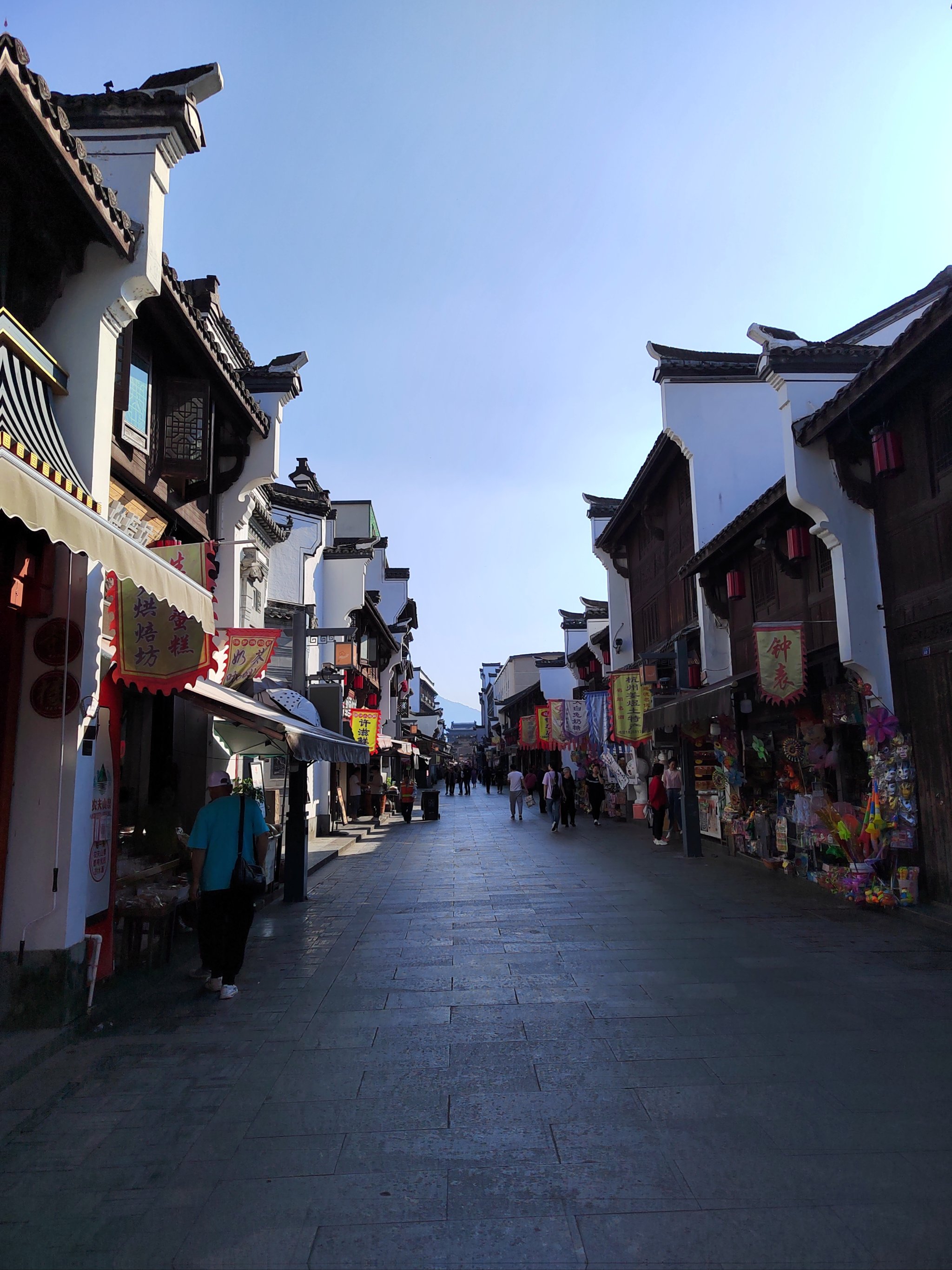 杭州附近的古镇推荐(杭州附近古镇旅游景点大全)