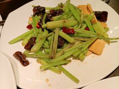 -老牌坊鲁菜名店(美莲广场店)