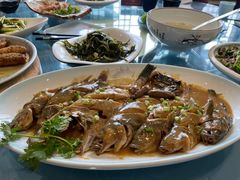 -乔家小院•非遗驴肉•本地小海鲜(滨河路店)