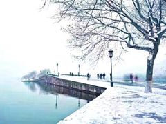 -杭州西湖风景名胜区北街寻梦停车场