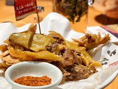 头上红煨盐鸡-头上红煨盐鸡·非遗院子餐厅