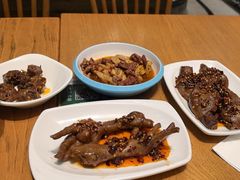 麻辣鸭头-呷佬·长沙手工米粉(金沙江路店)