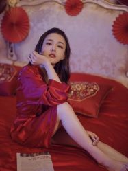 点击看大图 -挪娅婚纱摄影皇家会所